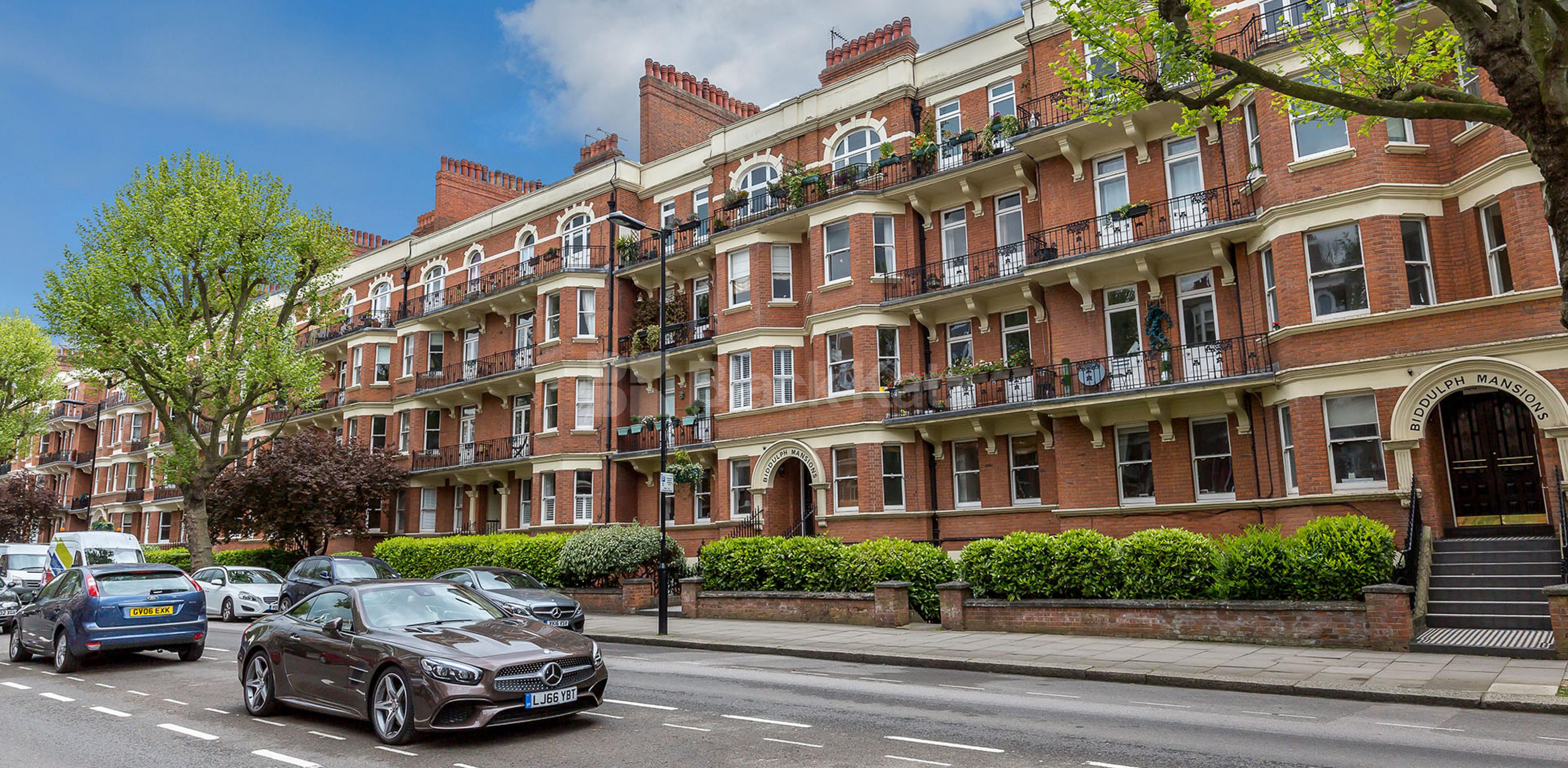 			NEW INSTRUCTION!, 4 Bedroom, 1 bath, 1 reception Flat			  Elgin Avenue, WARWICK AVENUE  W9